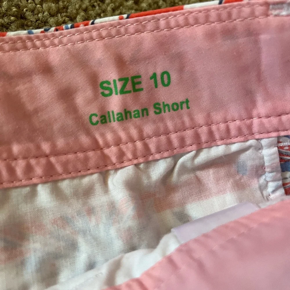 Lilly Pulitzer she’s a firecracker Callahan shorts size 10 glow in the dark!🤩🦄 - Picture 2 of 5